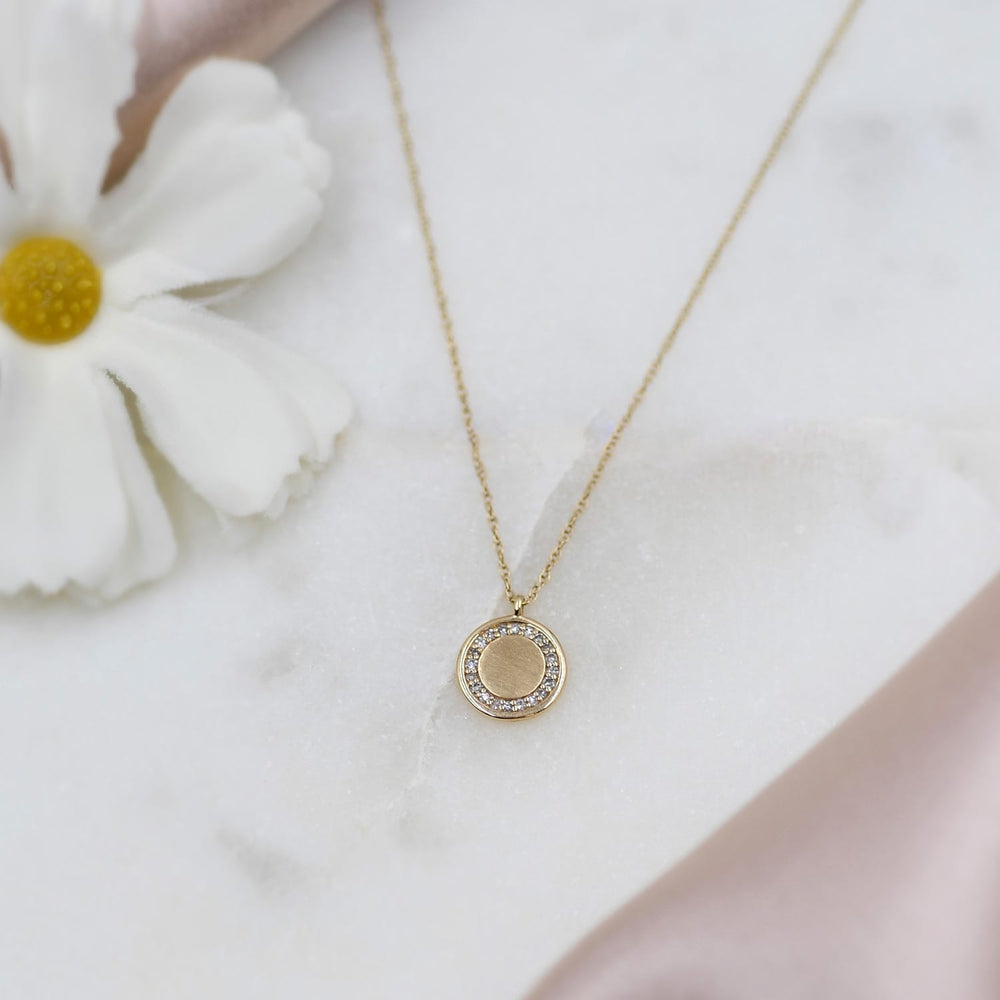 Dainty