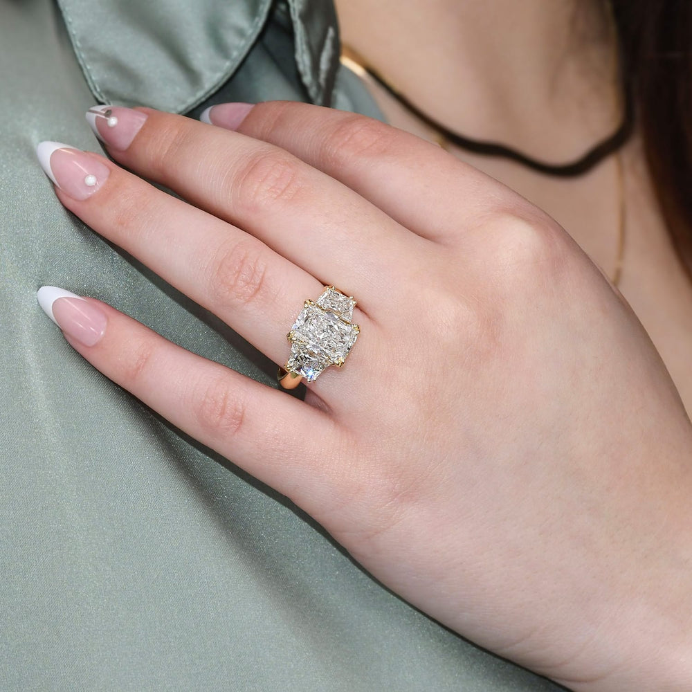 Radiant Cut Engagement Rings